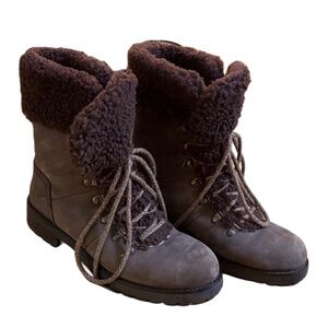 UGG Boots Fraser Stout Exposed Fur, Water-Resistant, Leather Shearling, Combat 7